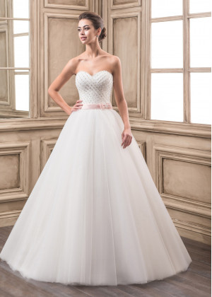 Sweetheart Neck Ruched Beaded Tulle Wedding Dress